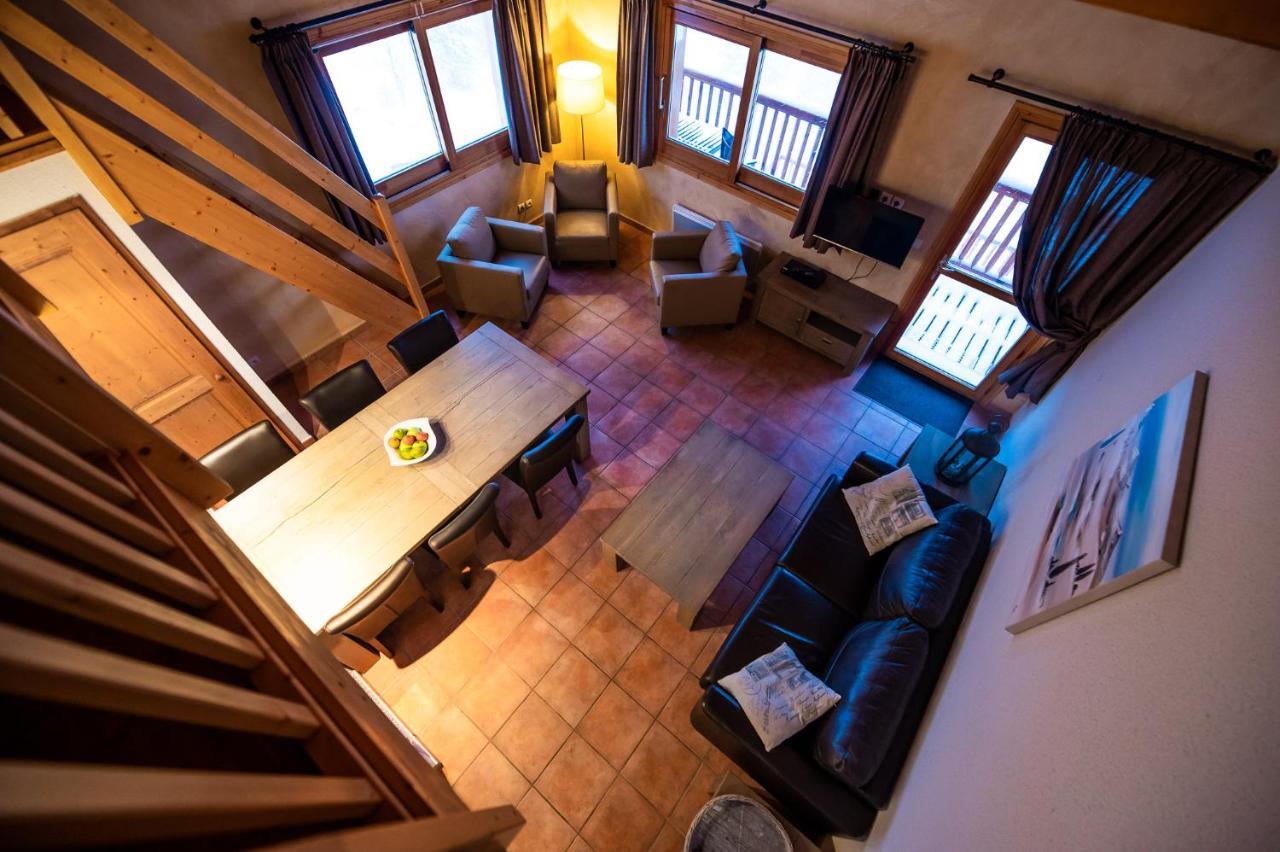 Parc Madeleine - Chalets Сен-Франсуа-Лоншам Экстерьер фото