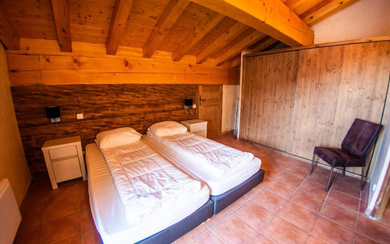 Parc Madeleine - Chalets Сен-Франсуа-Лоншам Экстерьер фото